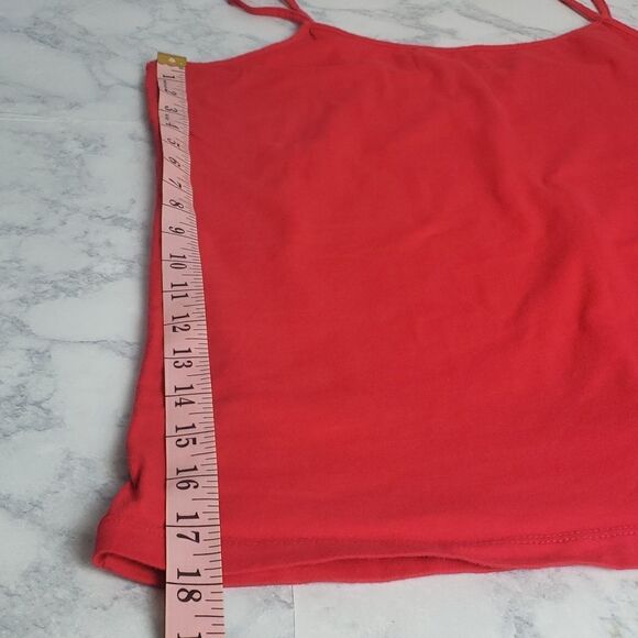 Time and Tru Tank Top - Picture 5 of 6